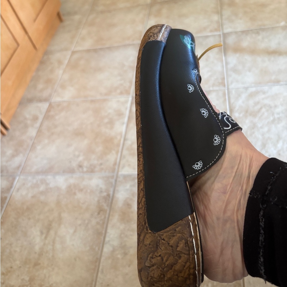 Jambu Blue and Yellow Mules Vibrant Slip-On Comfort